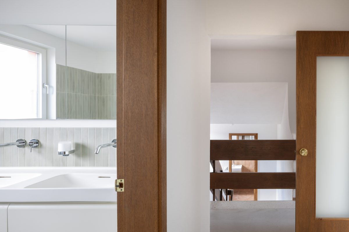 Atelier Ilex, Sanierung EFH ‚Pinkes Haus‘ in Oberwil-Lieli, AG