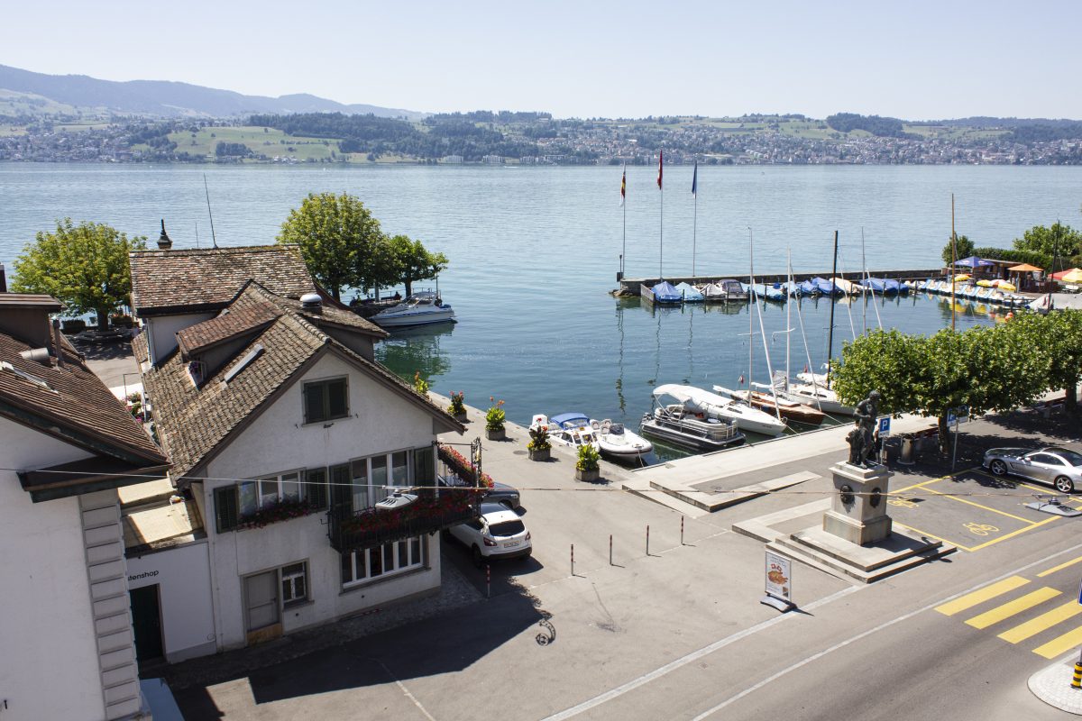 Atelier Ilex, Bauherrenberatung + Verkaufsdokumentation MFH Seestrasse in Stäfa, ZH