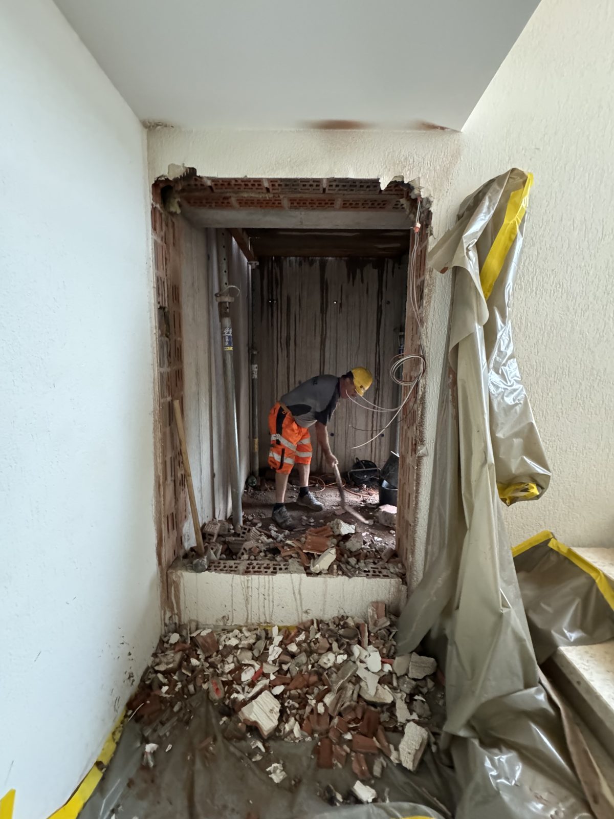 Atelier Ilex, Liftanbau MFH Neuenhof, AG