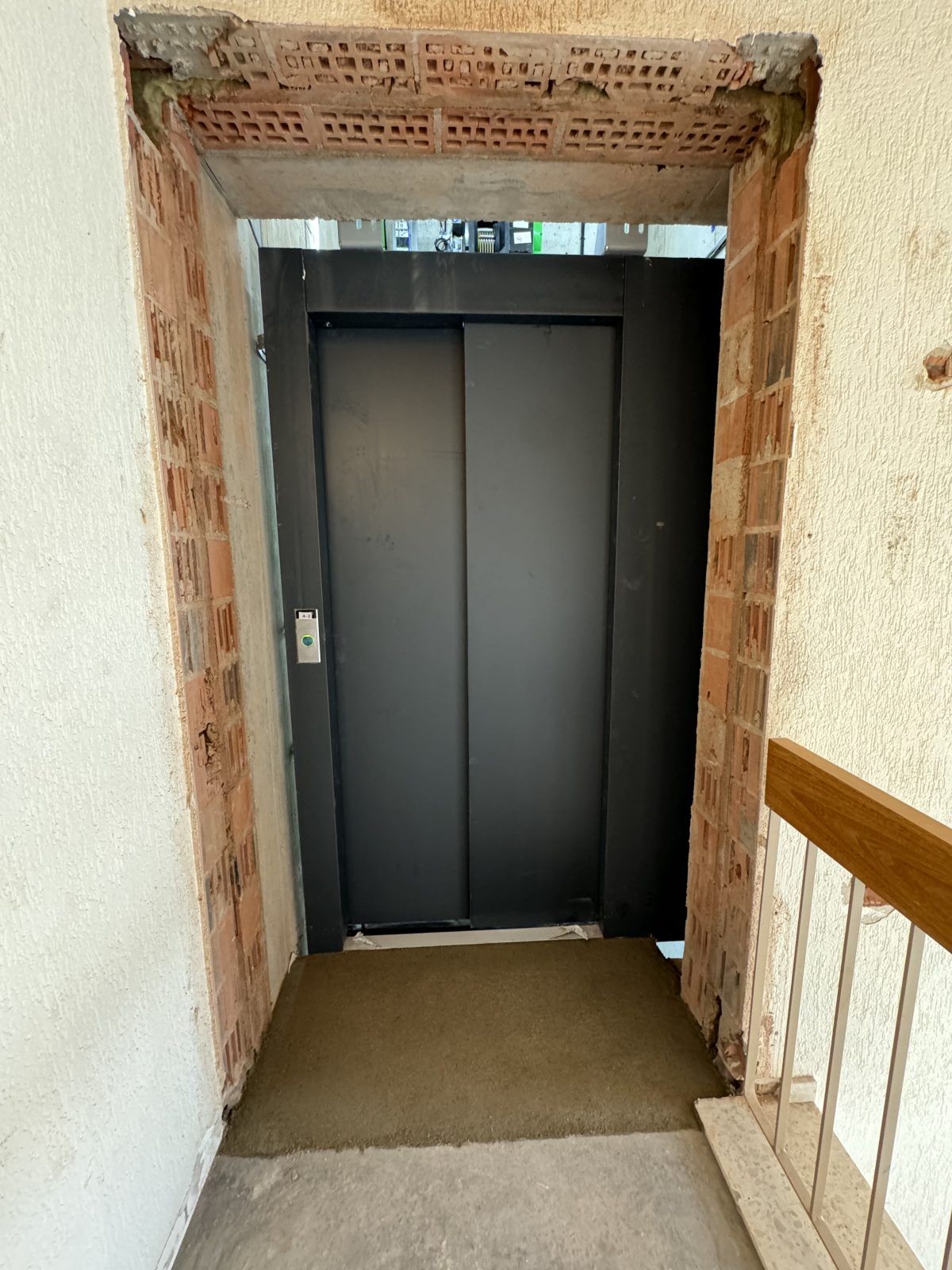 Atelier Ilex, Liftanbau MFH Neuenhof, AG